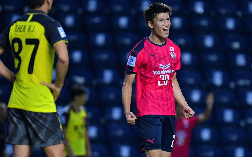 国际比赛日北京首钢调整名单以备亚冠；篮板制胜环节打磨；话题不断；球探报告显示潜力