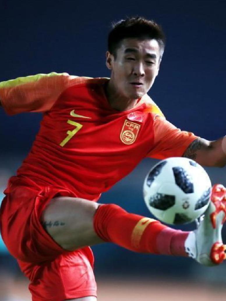 罗马训练开放日，今夜扳平良机引欢呼，意甲在即，纪律约束更严格的简单介绍