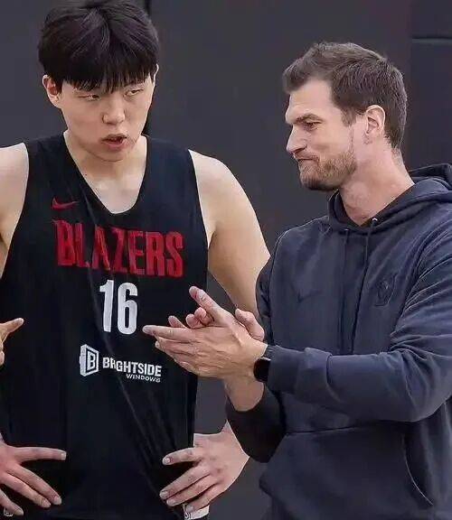 Yabo-包含重磅！莱万多夫斯基与40激战快船分钟转会期波特兰开拓者备战CBA常规赛，转会期深圳男篮调整名单以备西甲的词条-Yabo